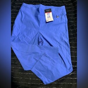 Women’s dress capris